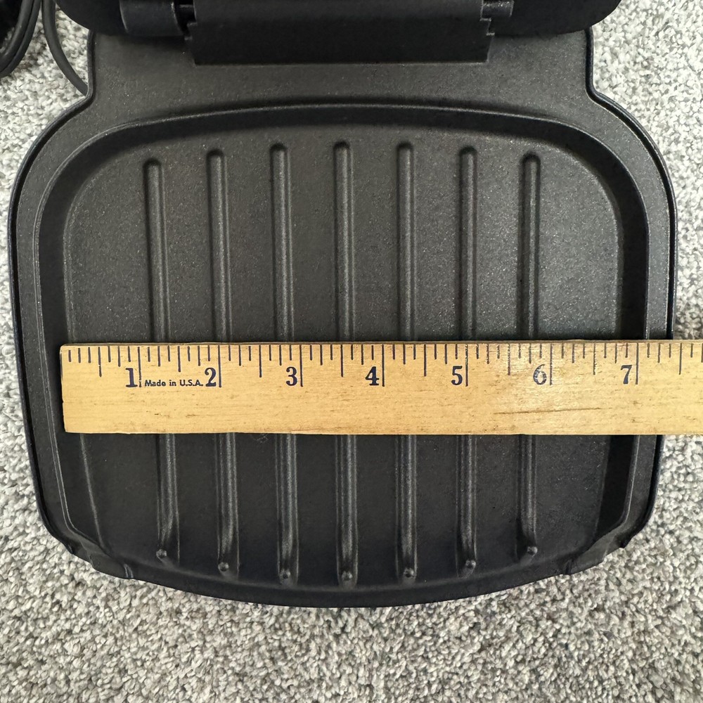George Foreman Lean Mean Fat Reducing Grilling Machine Model GR10AS Silver
