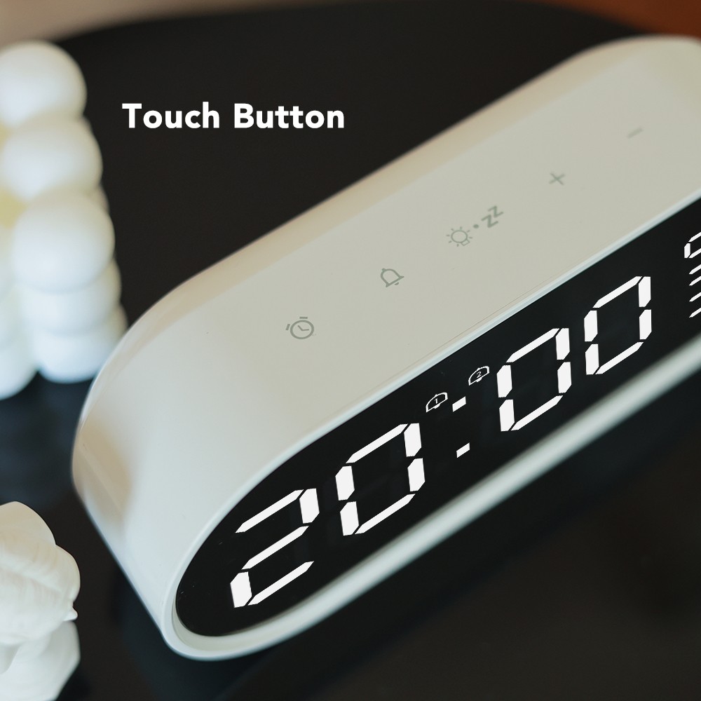 alarm clock and hygrometer with light sensor knob/USB power supply ﻿