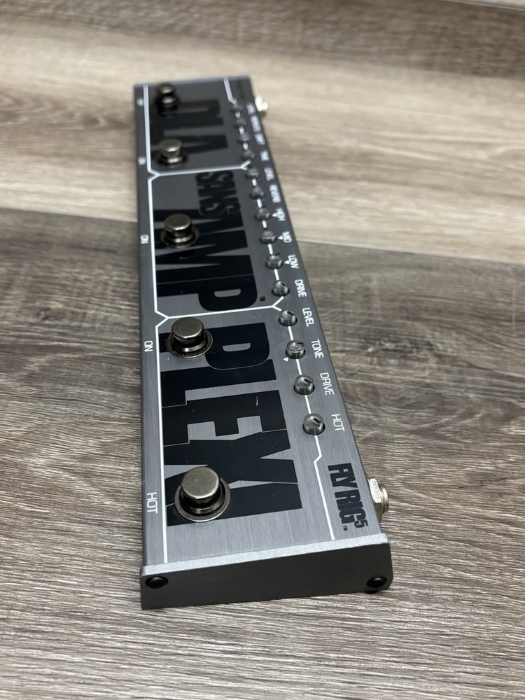Tech 21 FlyRig5 Multi-Effects Guitar Effect Pedal - Unit Only
