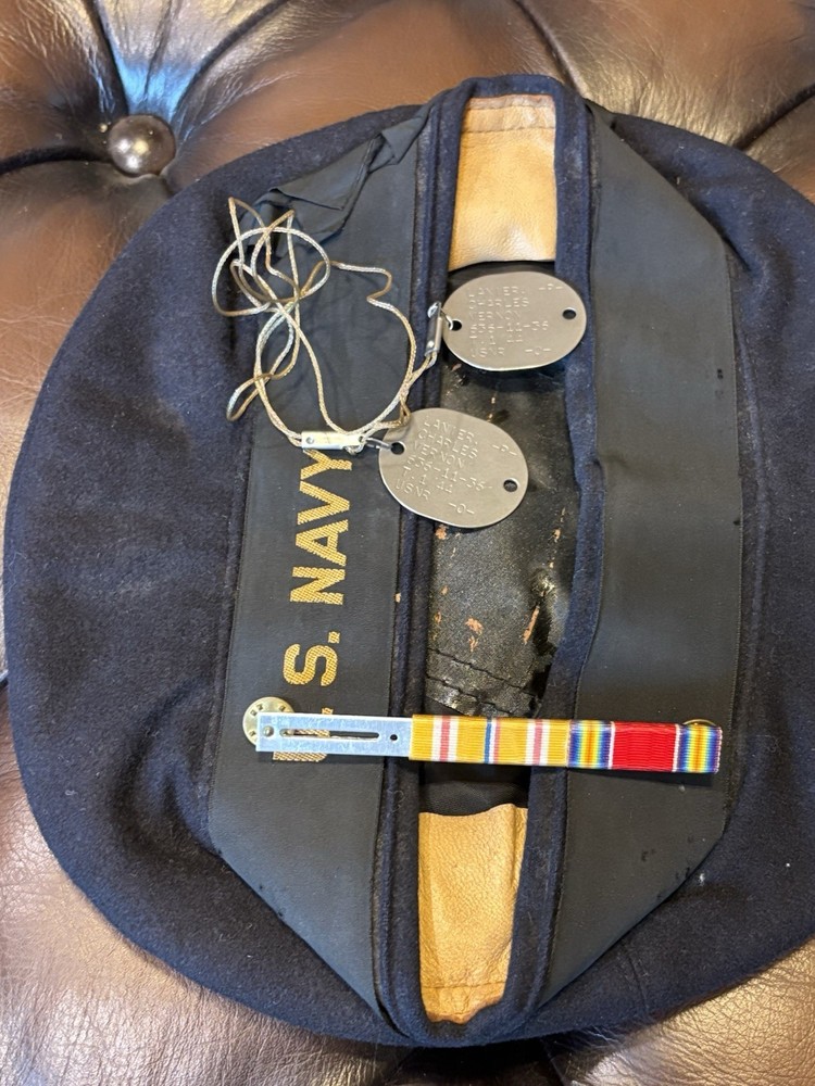 WWII U.S. Navy Named Grouping – USNR Dog Tags, Dixie Cup Cap & Ribbon Bar