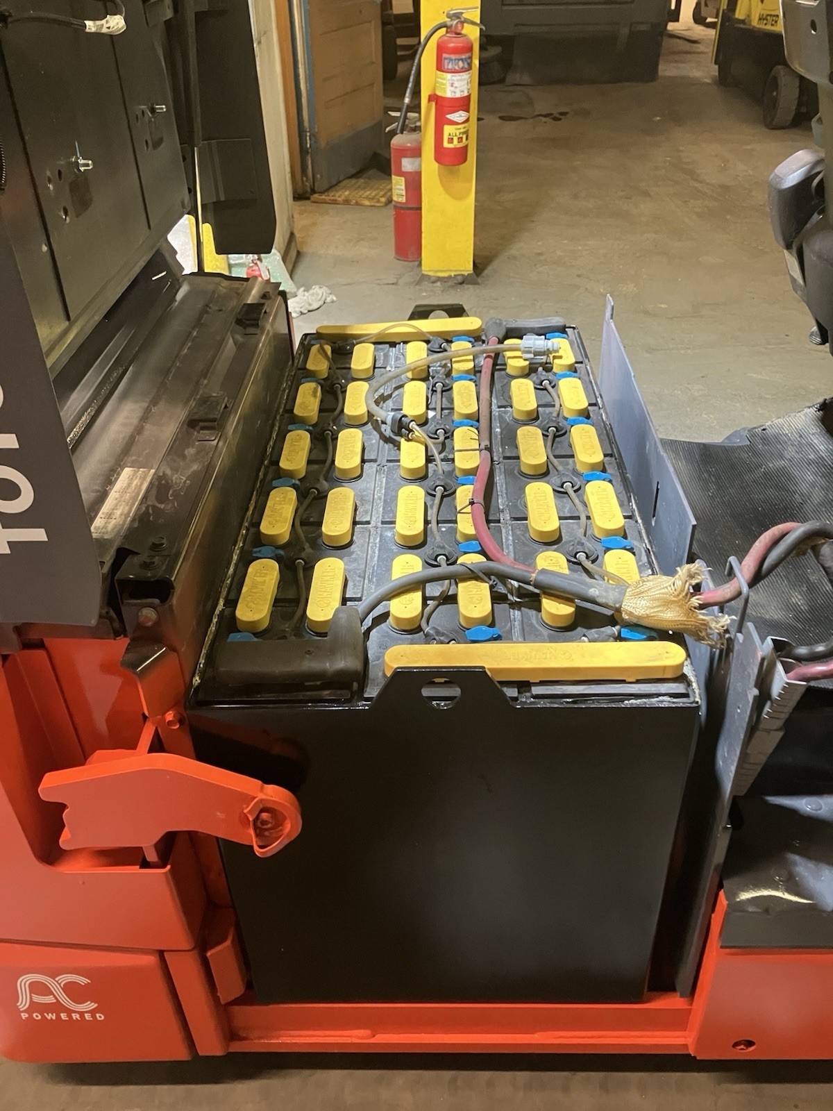 2020 Toyota 3000 LB Forklift With Side Shift and Triple Mast