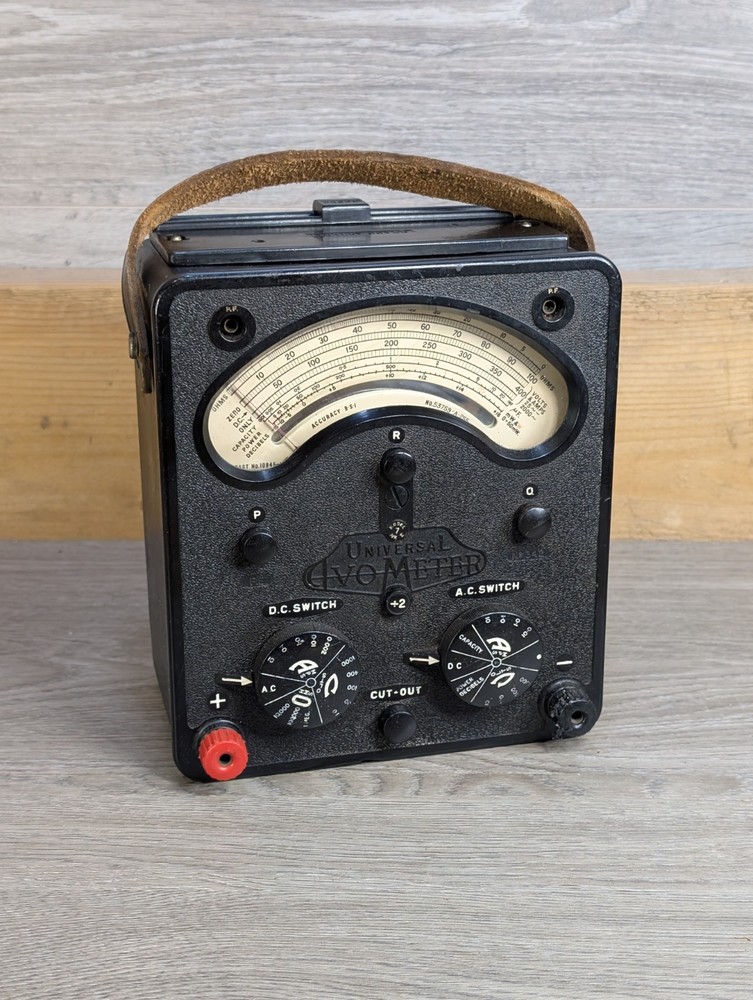 1955 Universal AVOMETER Model 7 Mark 2 AC / DC Multimeter - Unit Only - Untested