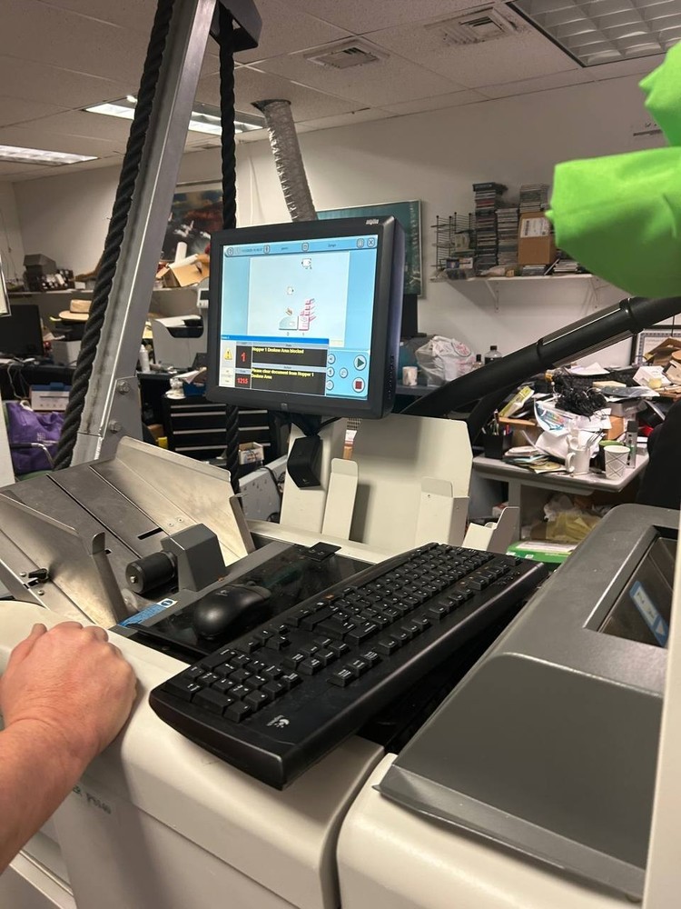 Hasler PS140 Folder Inserter with touchscreen