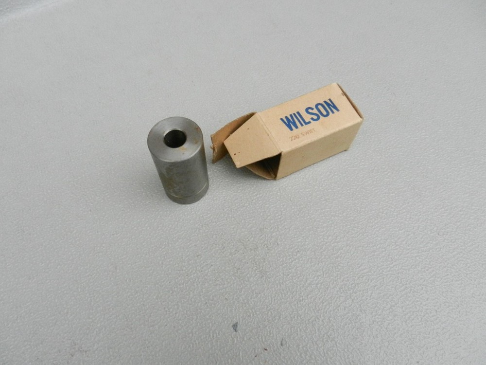 Used L E Wilson Case/Shell Holder 220 Swift With Box