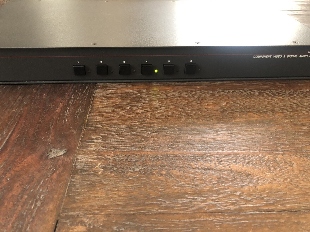 Extron SW 6AV RCA Six Input A/V Switcher
