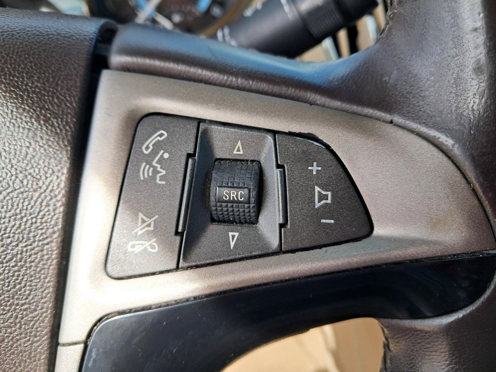 Fuse Box Engine Fits 11 LACROSSE 5000647