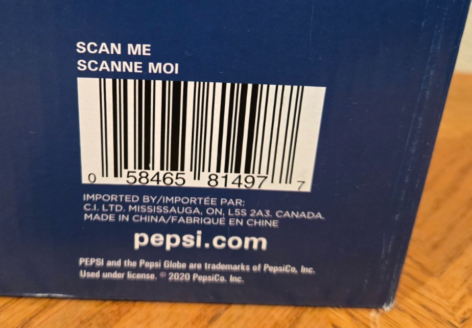 Pepsi 6-can Mini Fridge Bevarage Center MIS133PEP. New sealed