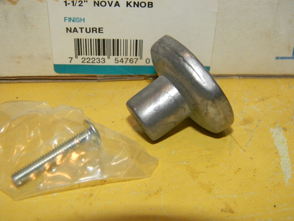Laurey 54767 1 1/2" Nova Nature Knob Pull