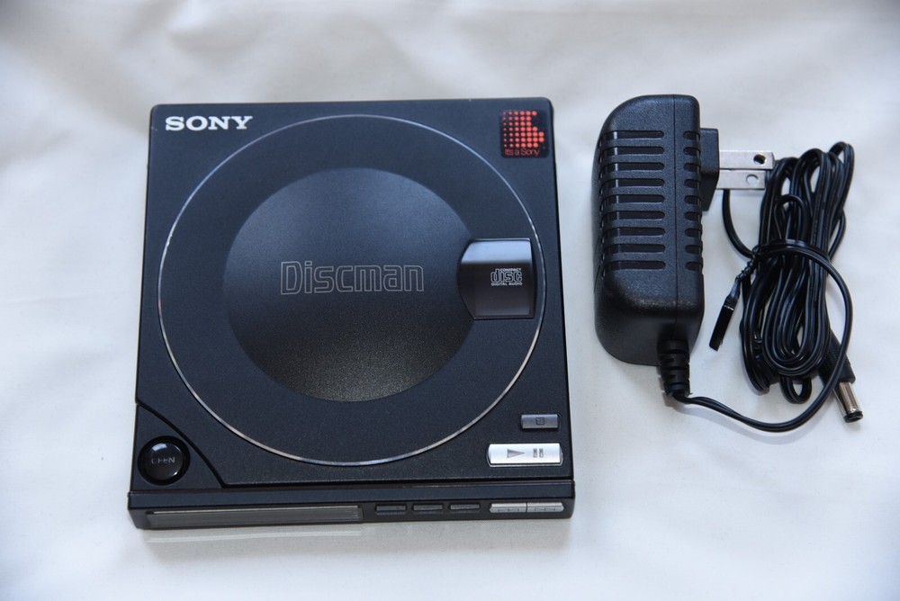 Sony D-10 Discman Personal CD Player Working