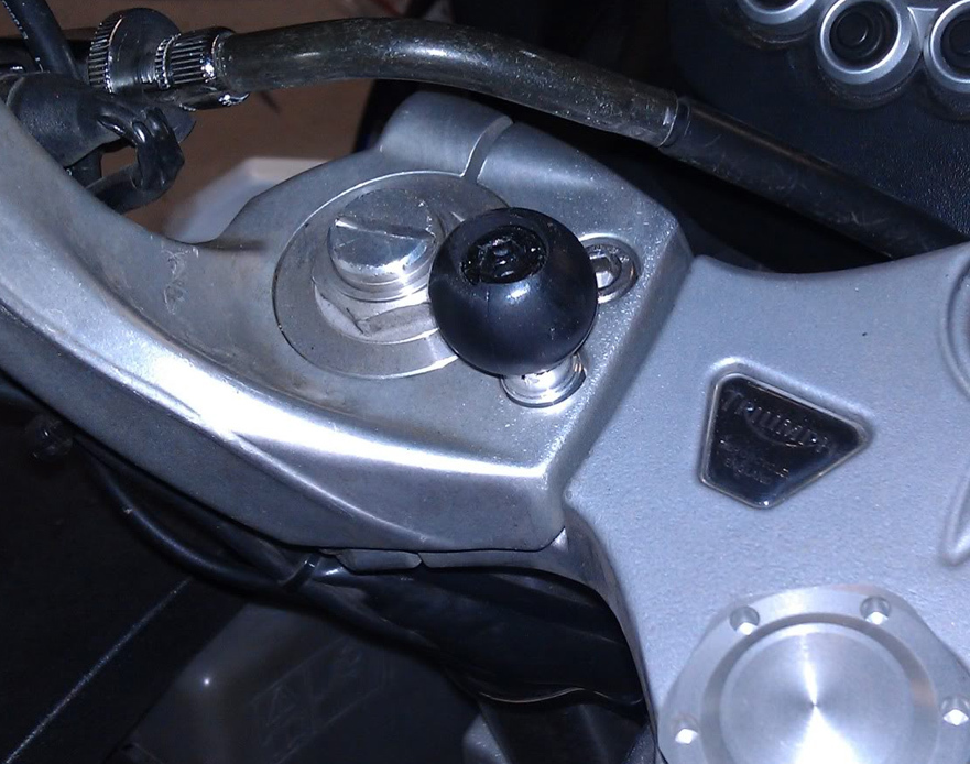 RAM RAM-B-367U Motorcycle Handlebar Clamp Base with 1" Ball & M8 Screws