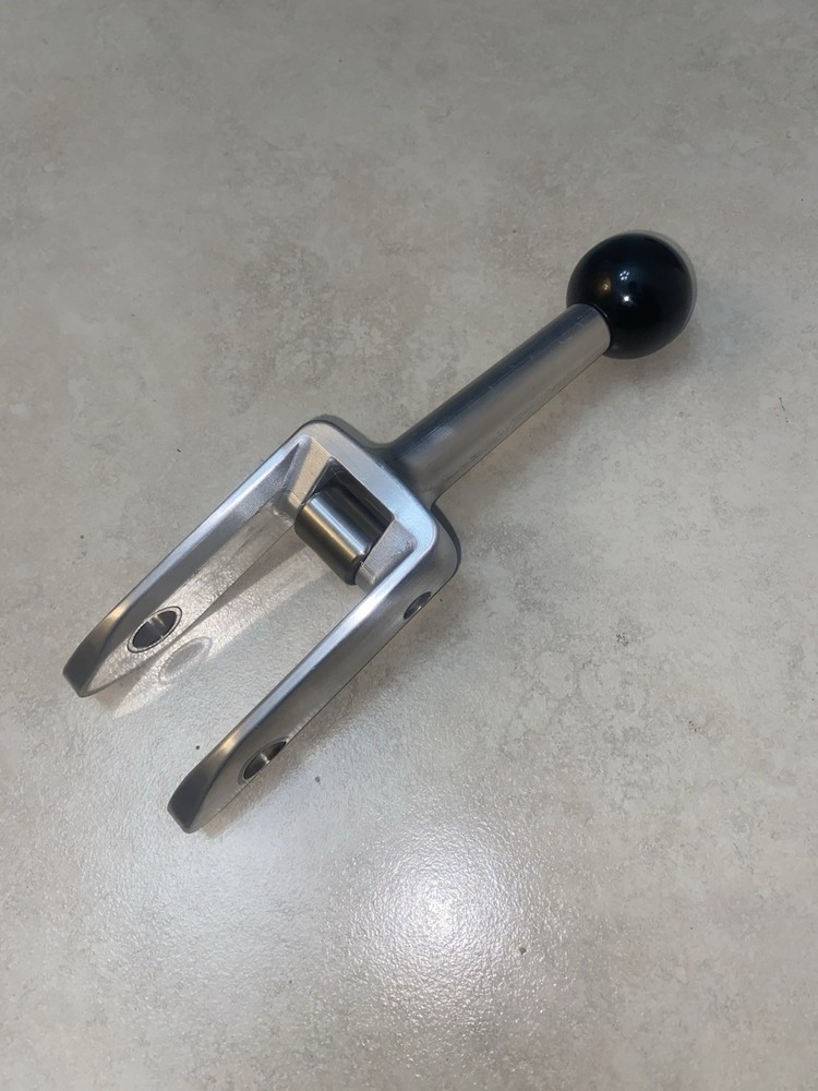 Lid Lock Handle For VCM 25/40 - NEW