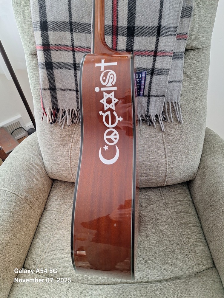 Yamaha Dreadnaught SCF08 Great Shape New Martin Strings