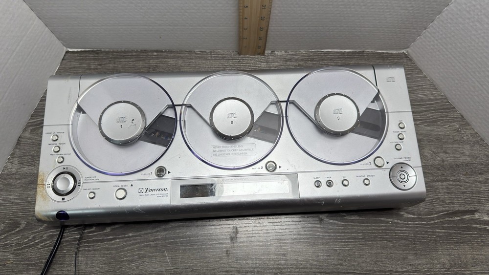 Emerson MS3103 Triple-Play Linear 3CD Changer With Malfunctions READ DESCRIPTION