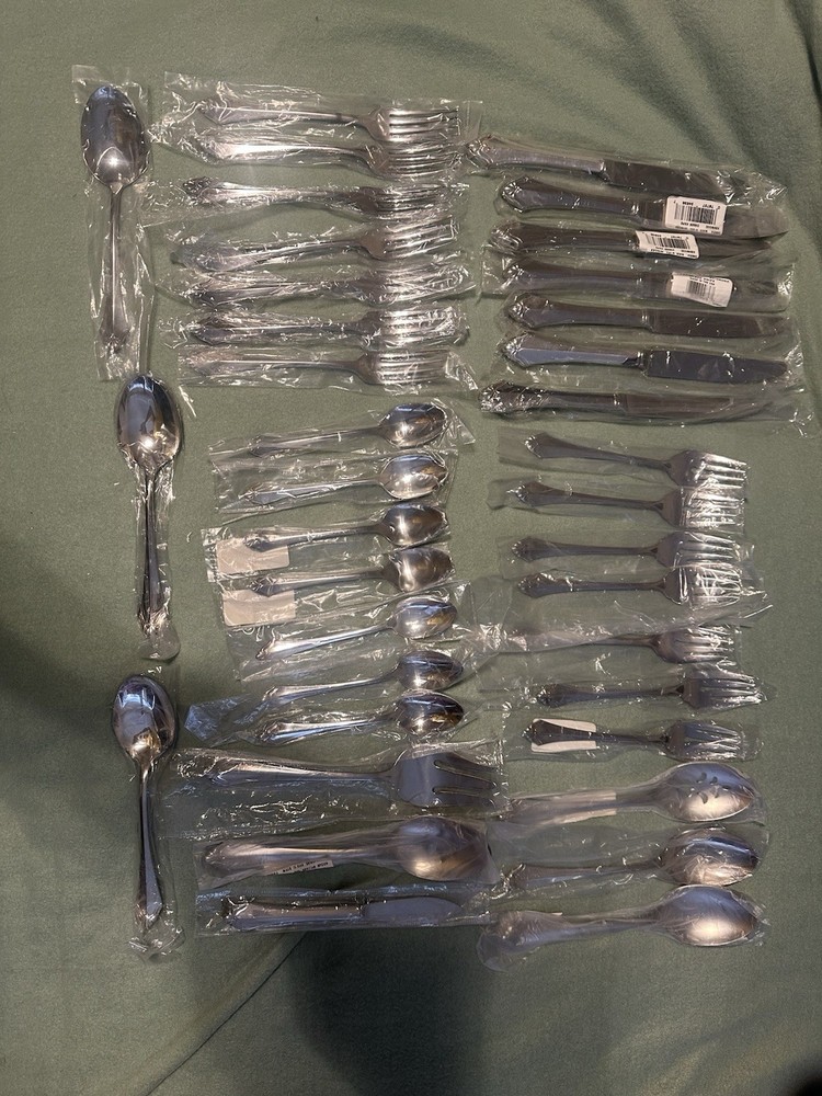 Oneida Glossy Kenwood Stainless Flatware Set & Serving 37 Pieces