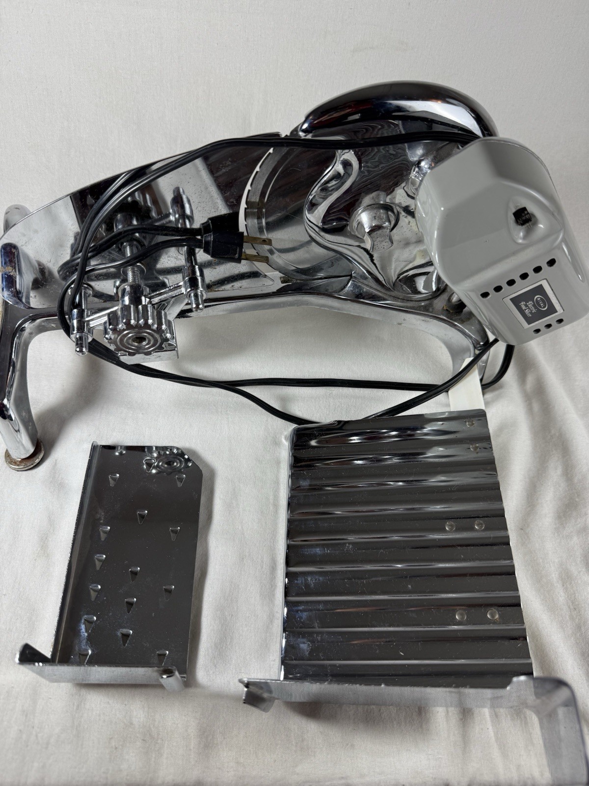 Rival Electric Chrome Food Slicer Model 65301 110IE/3 - Deli Meat Cutter Tested