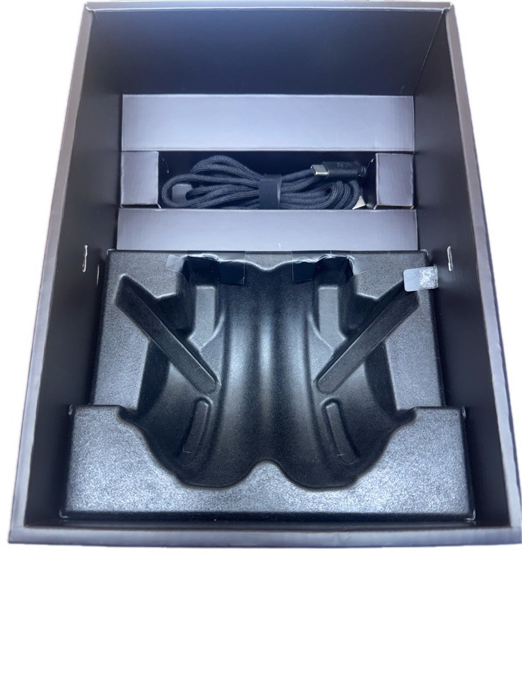 Alienware Pro Wireless Gaming Headset Wired/Wireless, Lunar Light