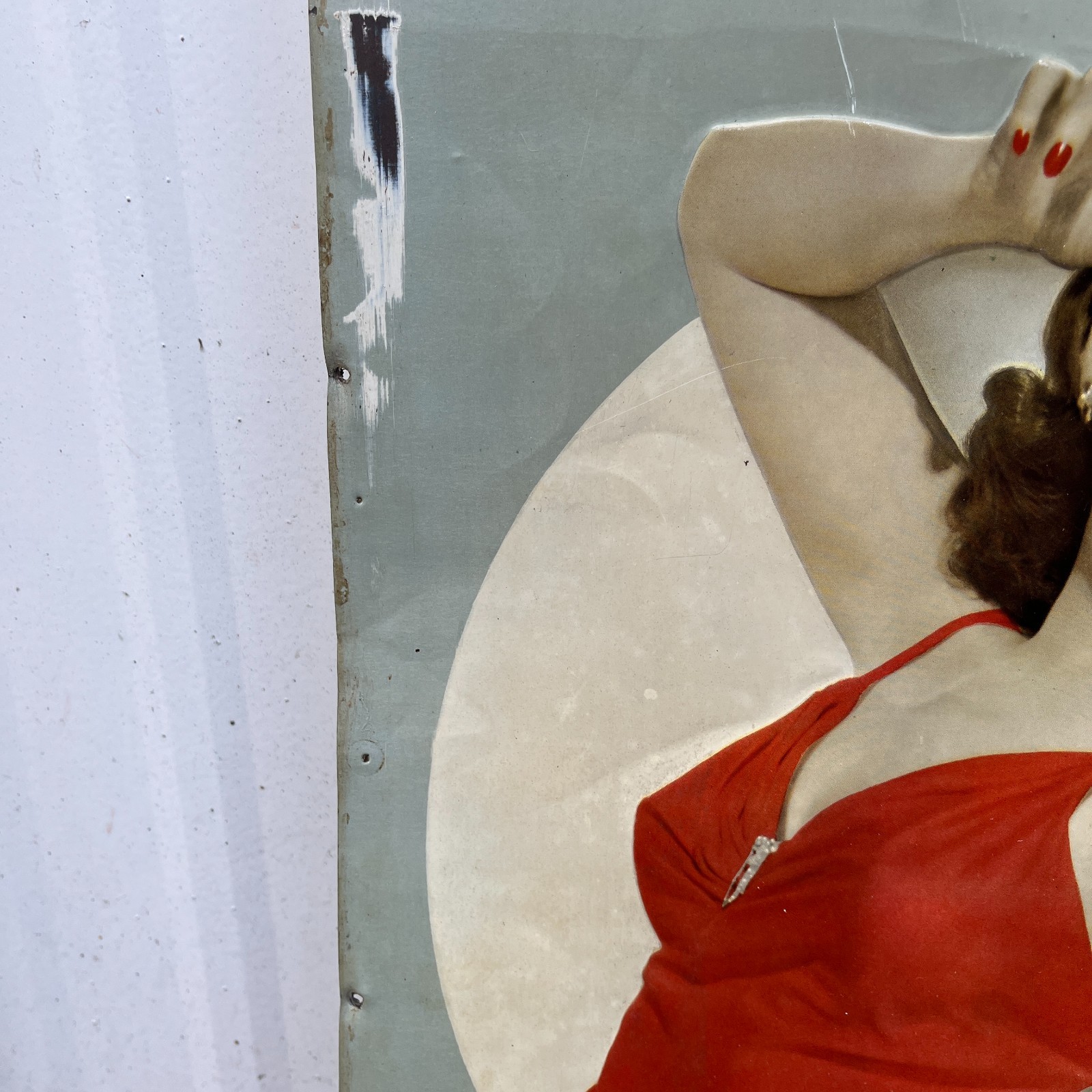 RARE 1940's Lucky Strike Cigarettes Pin Up Embossed Tin Tacker Metal Sign