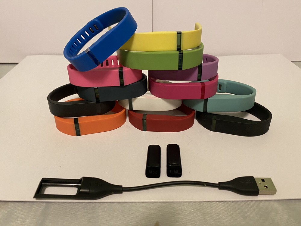 Fitbit lot with USB charger