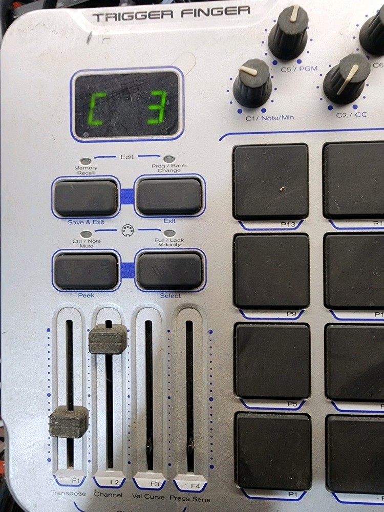 M-Audio Trigger Finger USB MIDI Pad Controller 16 Pads No PSU Untested