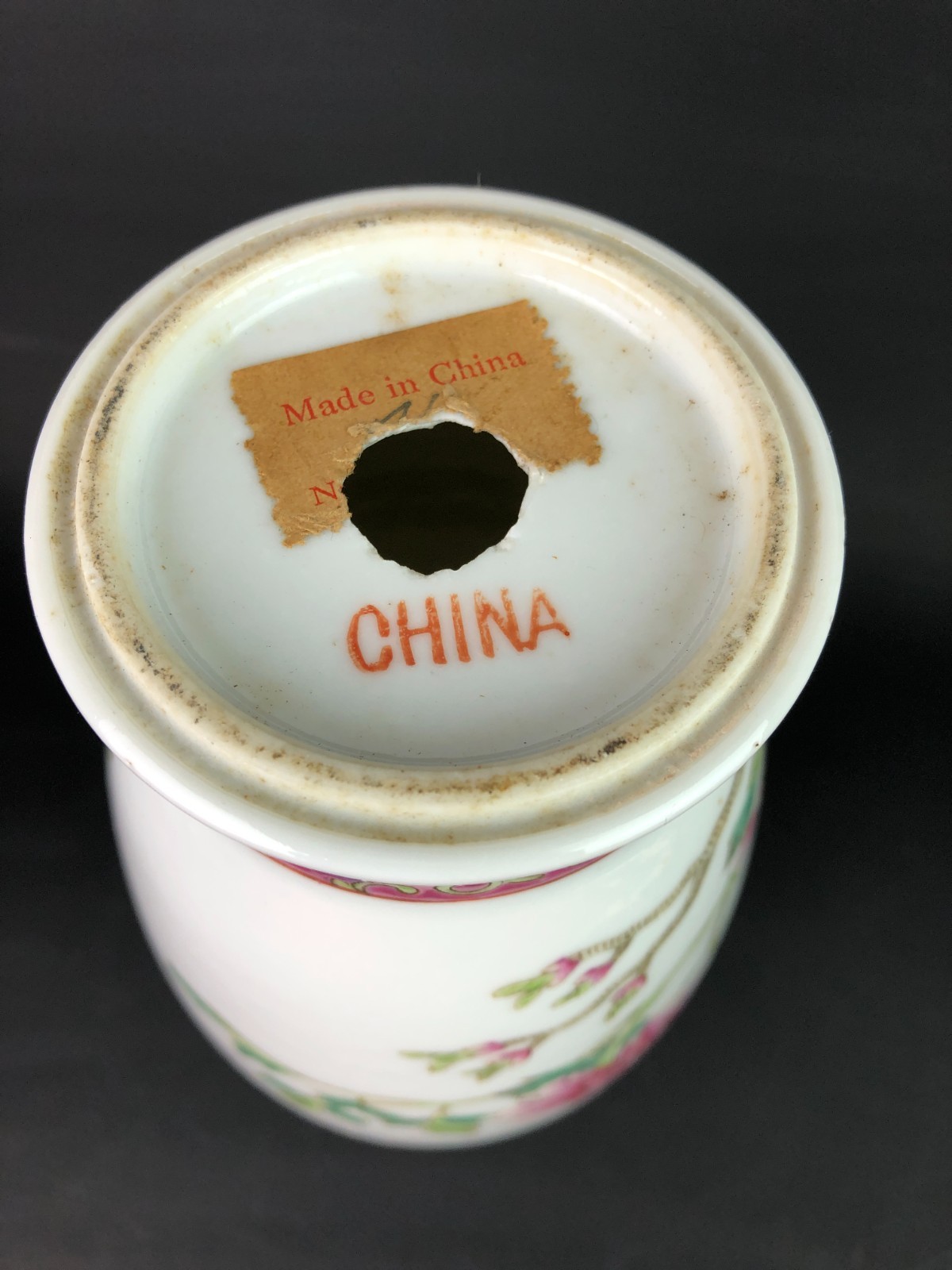 Vintage Chinese Porcelain Vase Export 9-1/2"