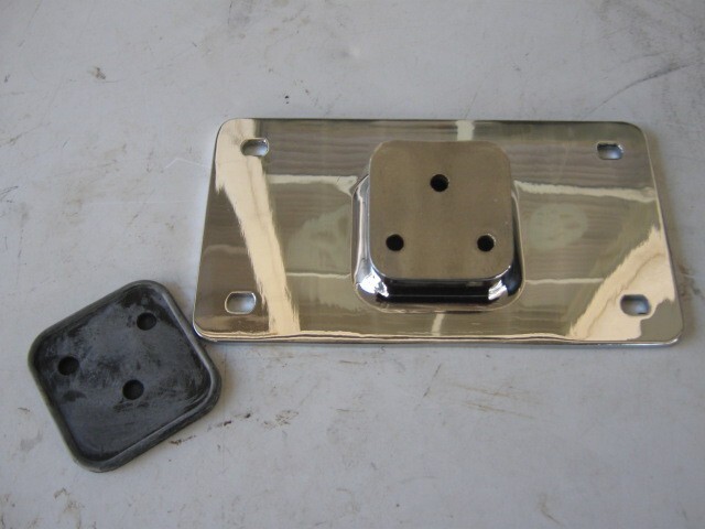 CHROME  3 Holes Laydown License Plate Mounting Bracket DYNA, SOFTAIL, SPORTSTER