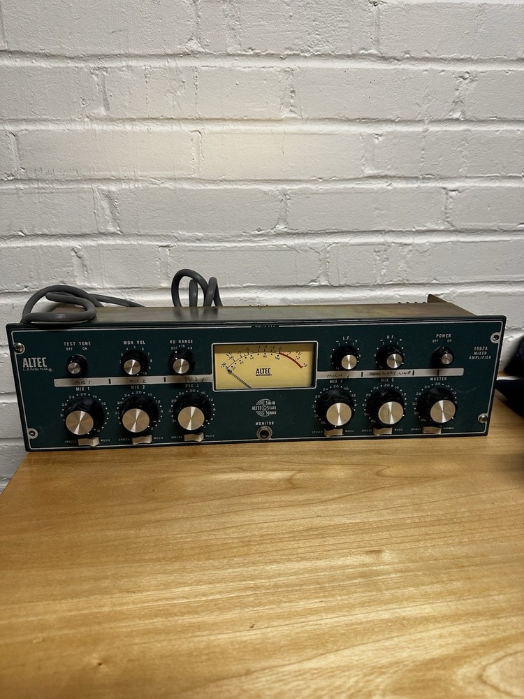 Altec Lansing 1592A Mixer Amplifier