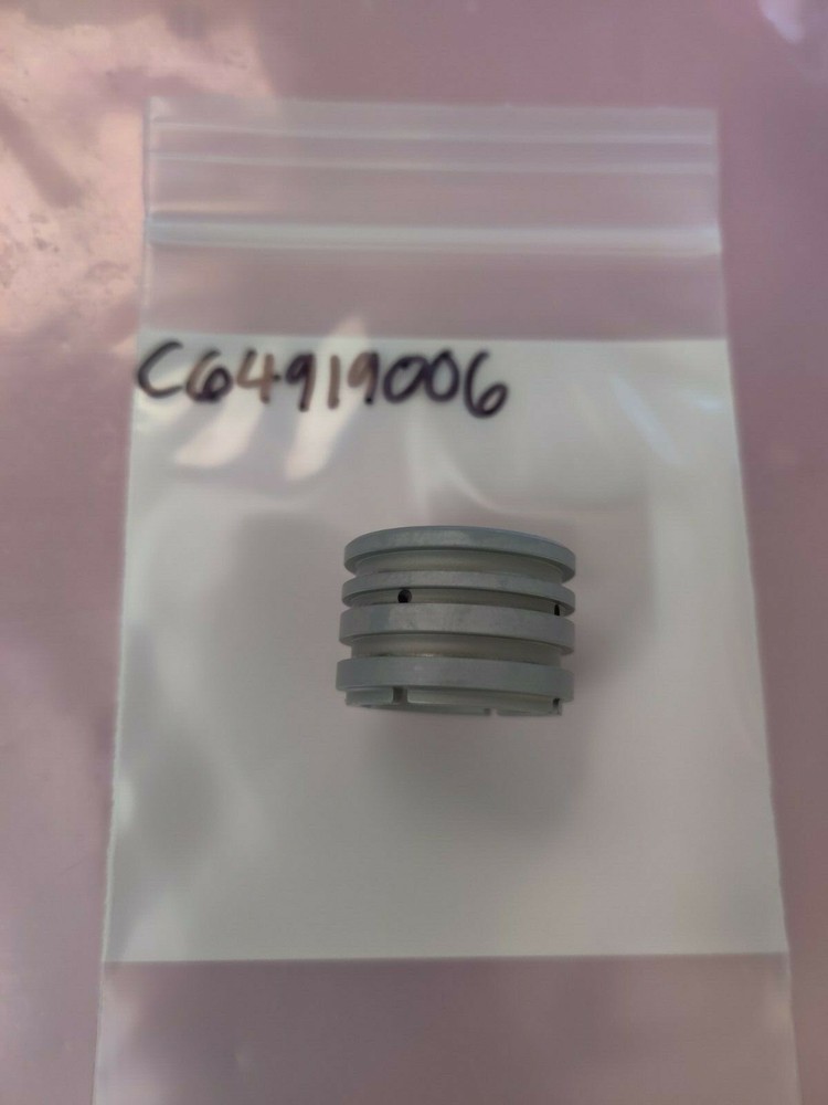 Universal Instruments Bushing C64919006