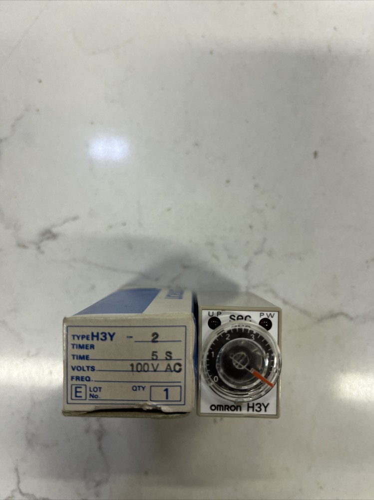 Omron H3Y-2 Timer / Time Relay / 8 Pin / Contact 5a - Source 100VAC