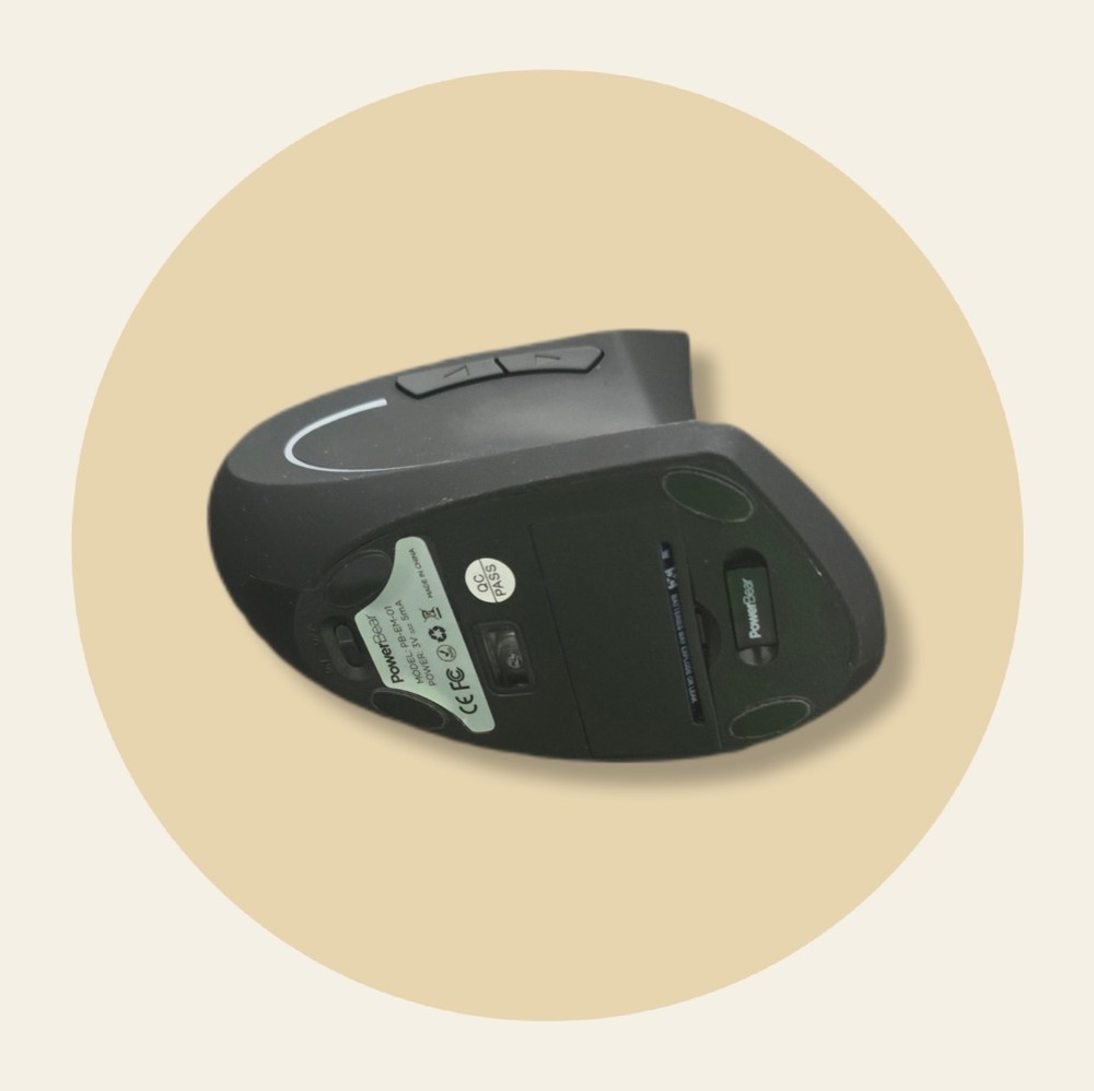 Power Bear Black Wireless Ergonomic Mouse Gently Used In Box