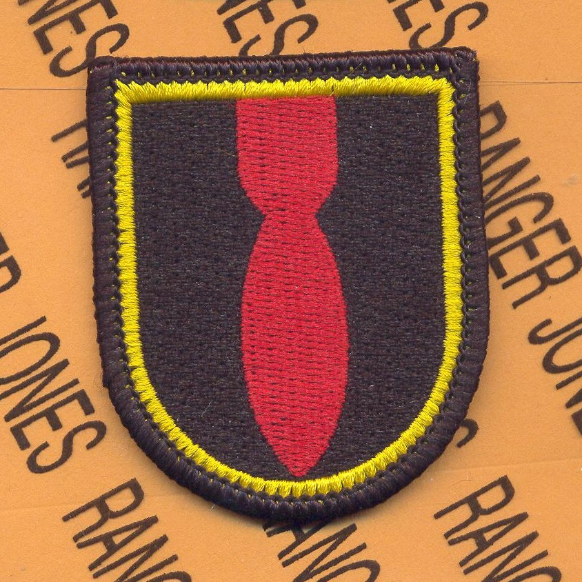 US Army 28th Ordnance Company EOD Airborne beret flash patch m/e