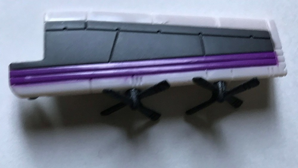 Transformers Universe deluxe class Tankor Octane wing part