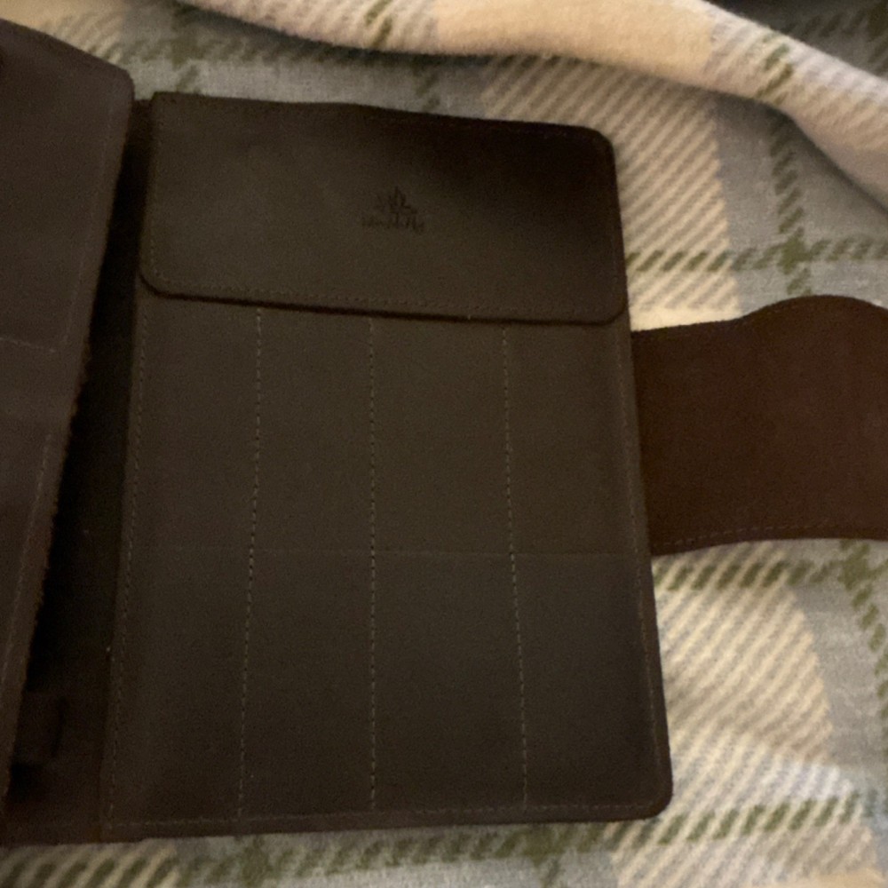 Thread & Maple Large Leather Binder Organizer with Multiple Pages