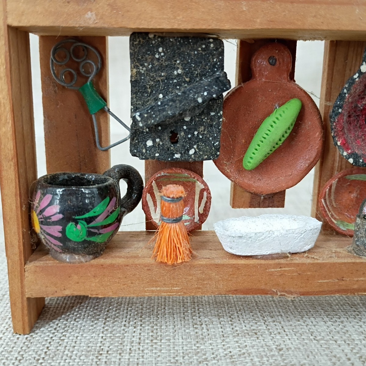 Mexican Kitchen Trasterito Trastero Wall Shelf 3 Tier Wooden w/ Miniature Clay