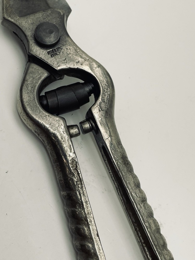 Vintage Italian Pruning Shears 9”