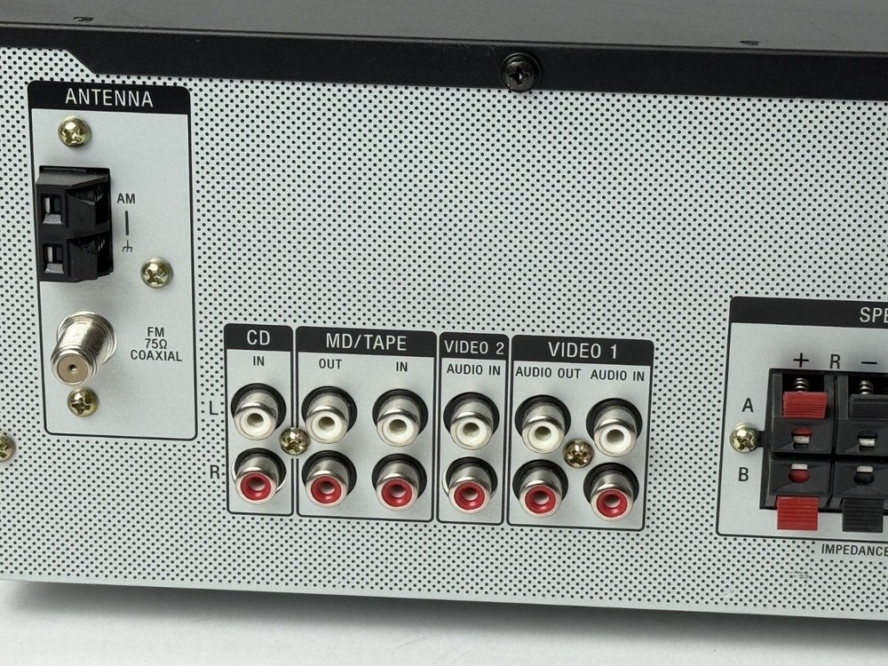 Sony STR-DE197 Receiver Amplifier Tuner Stereo Sound Powers On-Untested