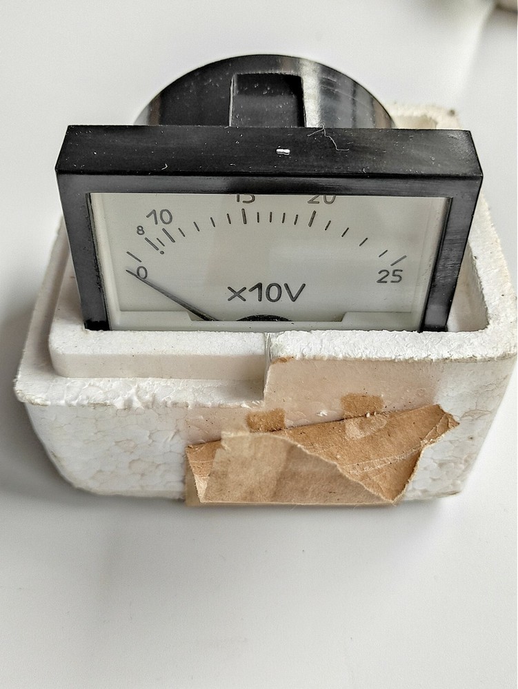 Vintage AC Voltmeter150V Model E8032 USSR NEW in BOX