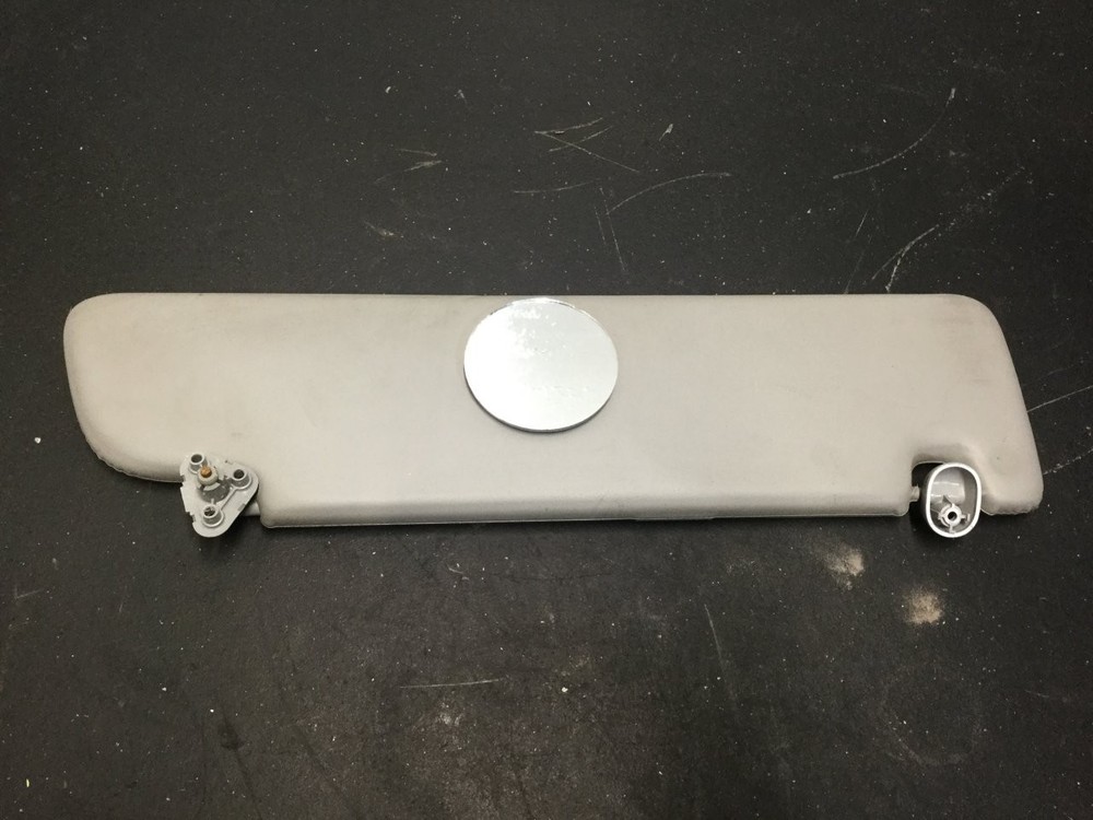 Kenworth T680 Right/Passenger Interior Sun Visor - Used