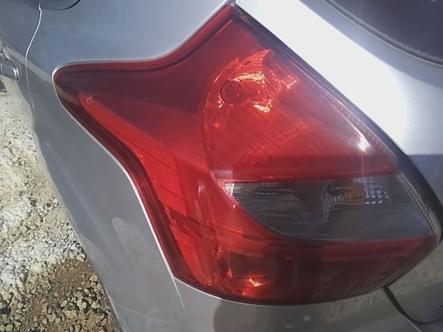 FOCUS 2014 Fuse Box Cabin 6590