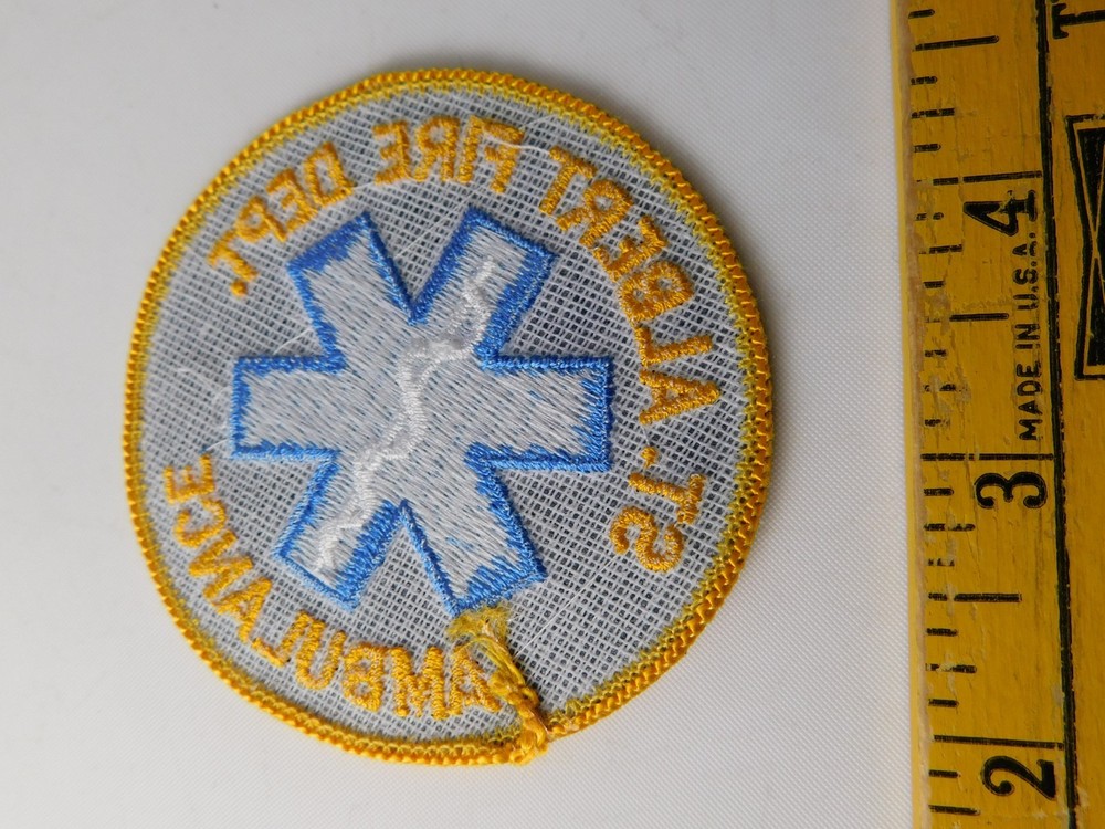 ST ALBERT FIRE DEPT AMBULANCE EMS PATCH SHOULDER CREST ALBERTA CANADA