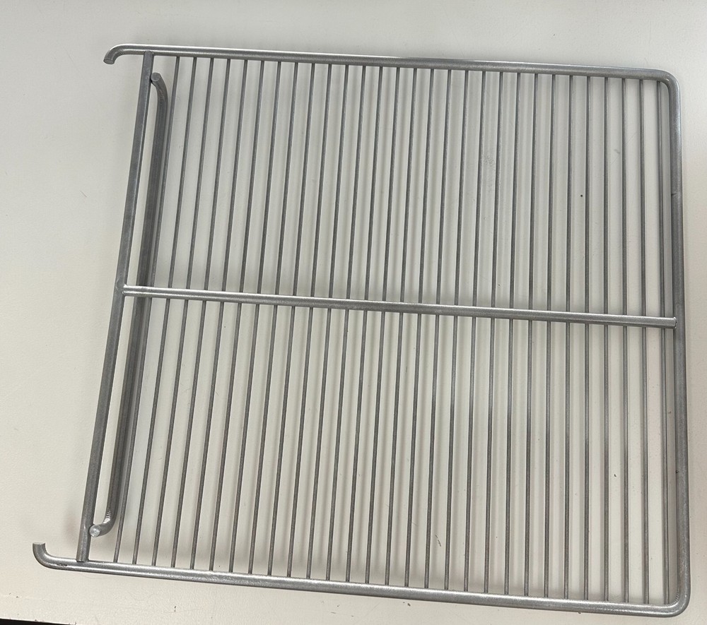 Traulsen refridgerator racks/shelves