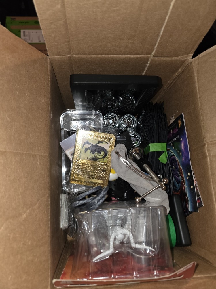 Amazon And Target Mystery Return Liquidation Box - (20 Item Minimum)