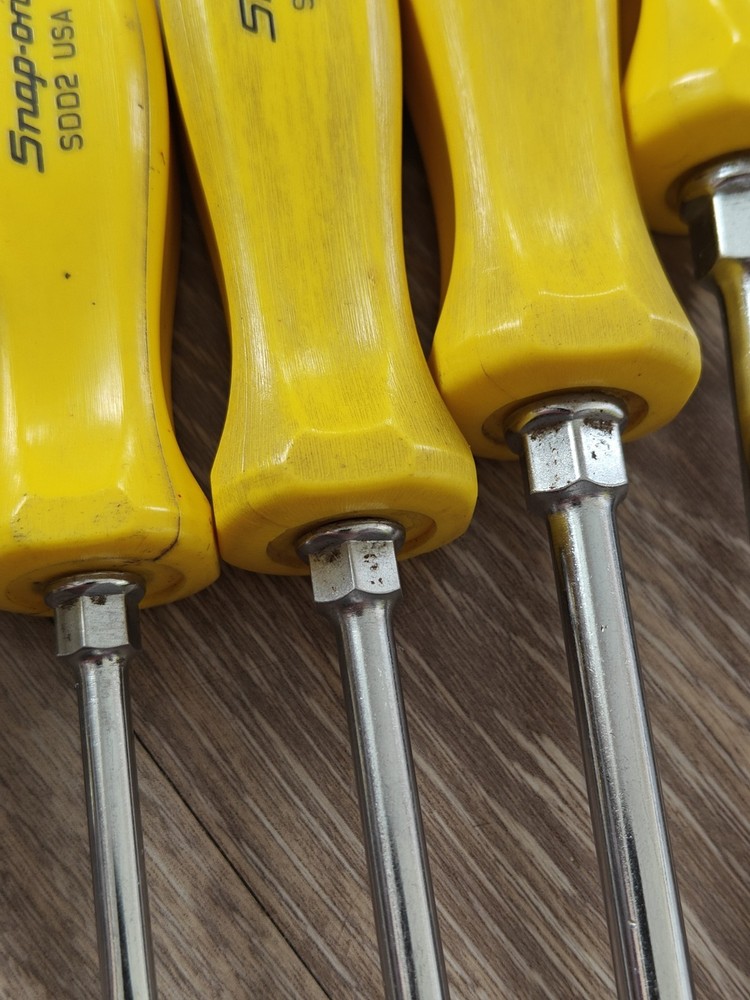 Snap On Tools USA 8pc Yellow Hard Handle Screwdriver Set Phillips Flat