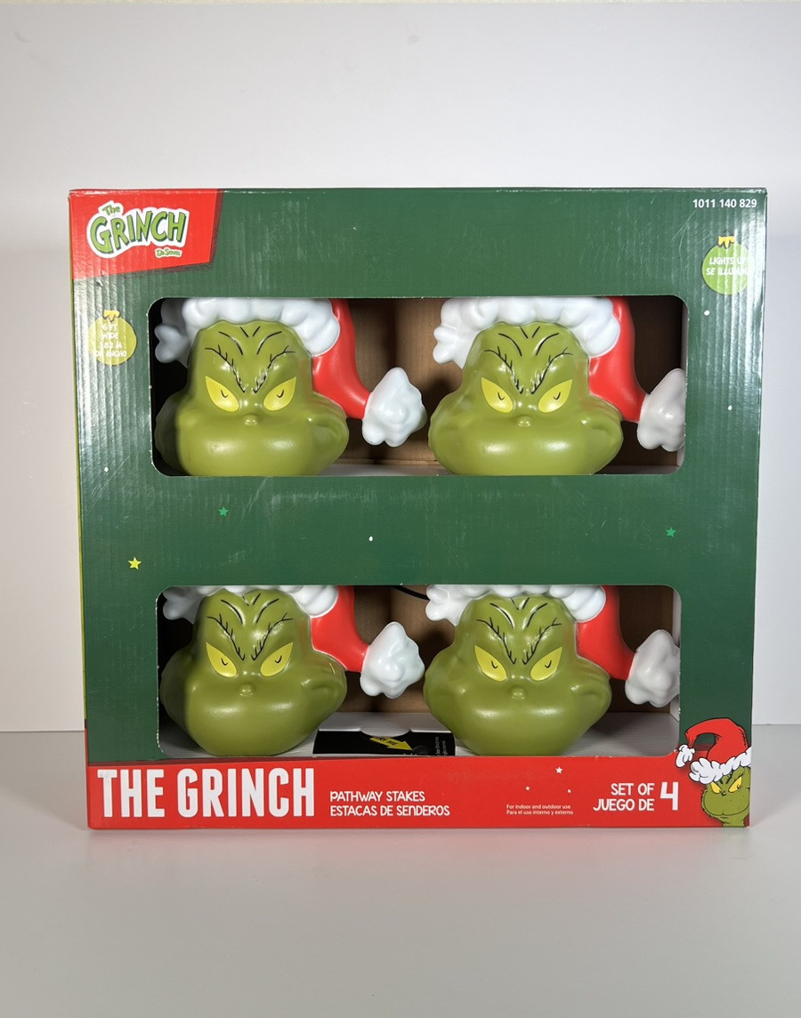 Christmas Grinch Battery Operated Musical Pathway Stakes LED Lights 4 Count NWT