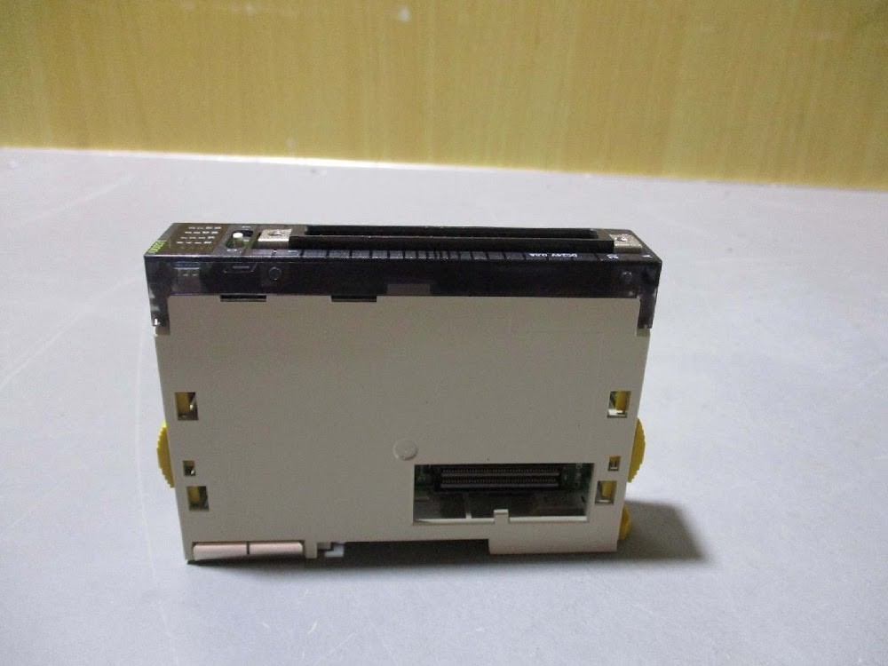 OMRON CJ1W-OD231 Output Unit Module Qty 2 USED #2