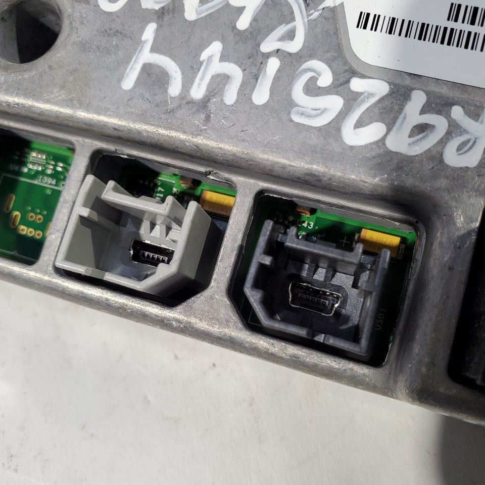 2015 Ford Flex OEM Sync 2 Control Module DA8T-14F239-BR