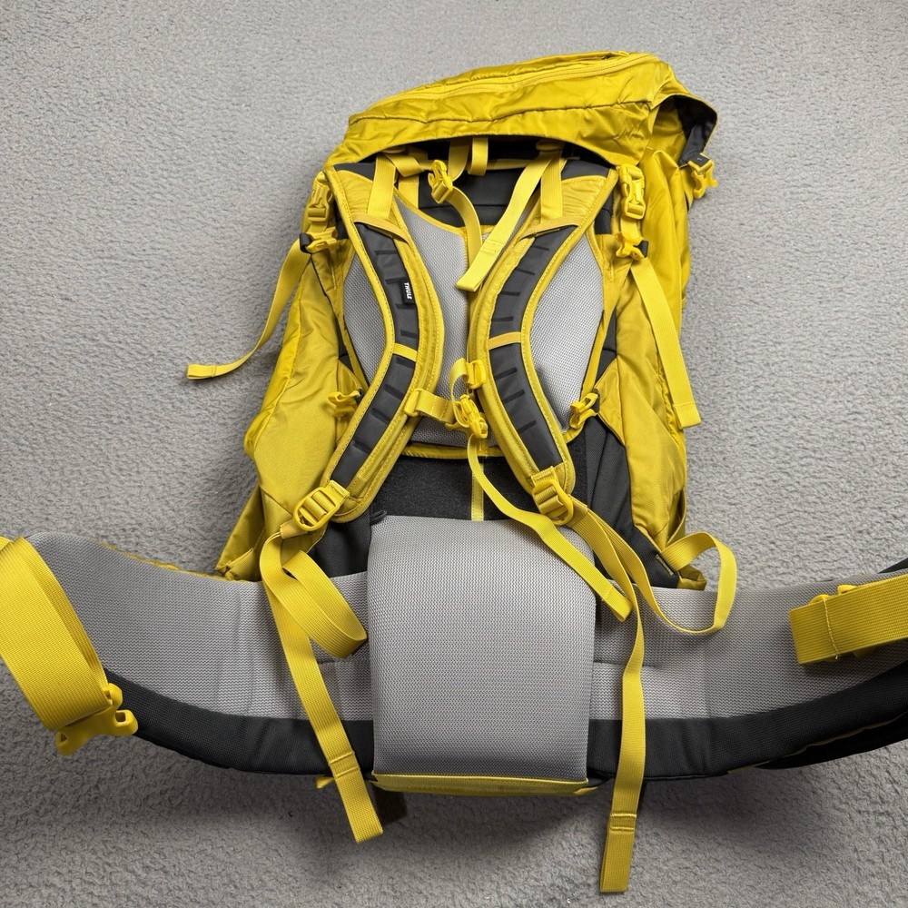 Thule Backpack Yellow Versant 50 Hiking Outdoor Adventure Pack