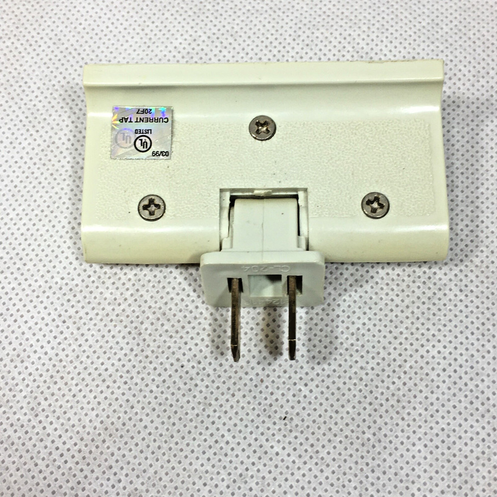 3-Outlet Wall Hugger Adapter Plug E124416 125V 15A