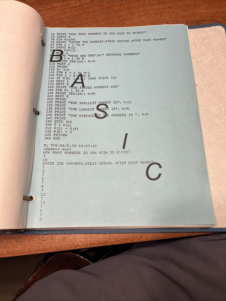 Vintage 1983 IBM BASIC CMS UCONN Course Training Binder VM MVS XEDIT Manual