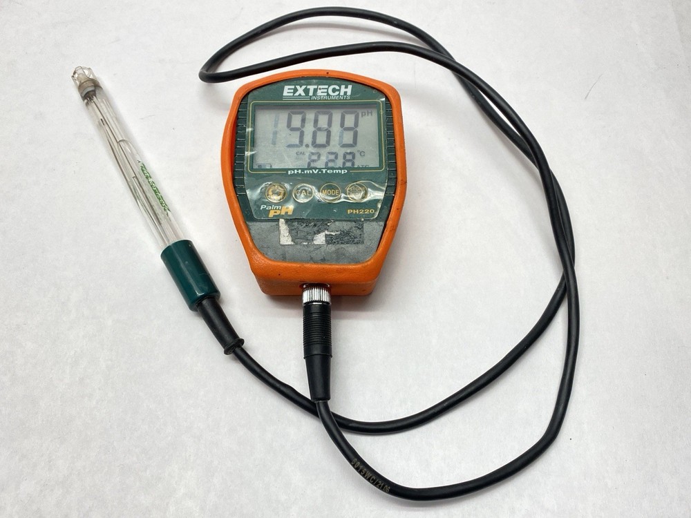 Extech PH220 Waterproof Palm PH Meter With Probe