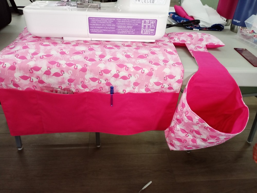 Sewing mat and thread catcher set